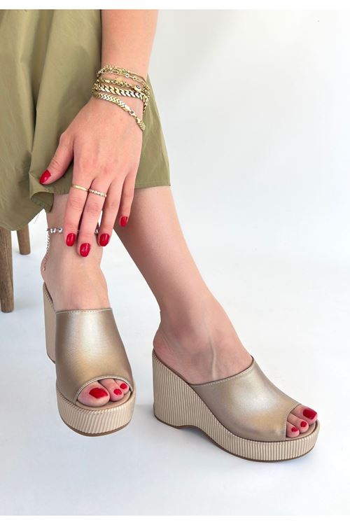 Tlay Bej Cilt Dolgu Topuk Terlik