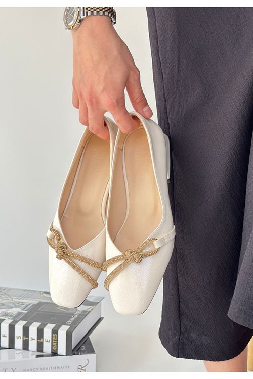 Estay Ten Rugan Topuklu Ayakkabı