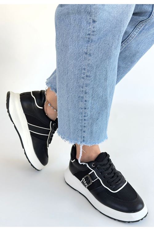 Tanwe Siyah Cilt Bağcıklı Spor Ayakkabı