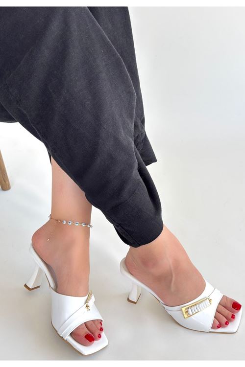 Sief Beyaz Rugan Topuklu Terlik