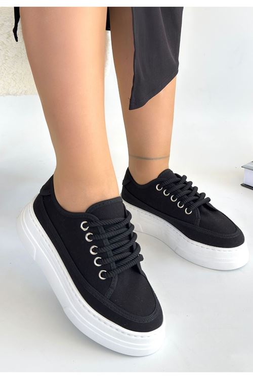 Carin Siyah Keten Bağcıklı Spor Ayakkabı