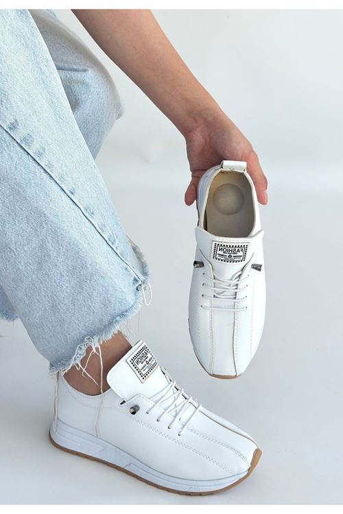 Monya Beyaz Cilt Bağcıklı Spor Ayakkabı