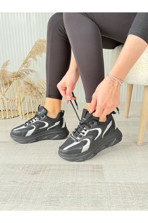 Cata Siyah Cilt Beyaz Detaylı Spor Ayakkabı