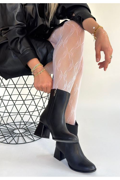 Tendy Siyah Cilt Topuklu Bot