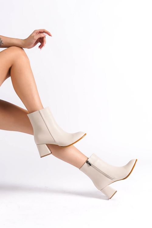 Lucinda Kadın Kışlık Bej Kalın Topuklu Bot