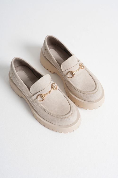 Toka Detaylı Bej Süet Günlük Loafer Ayakkabı SHTR10MS04D