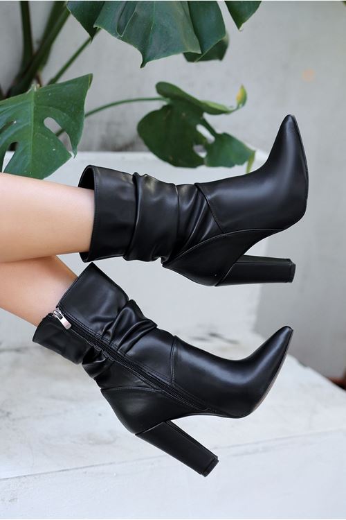 Erita Siyah Cilt Topuklu Çizme