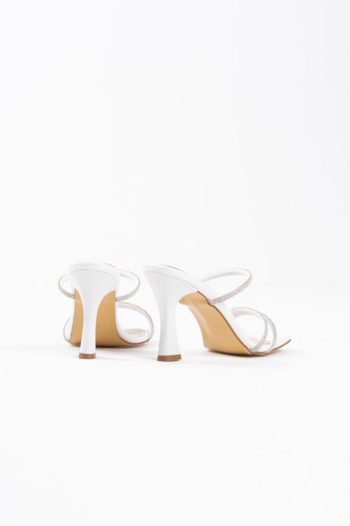 Beyaz Taşlı İnce Bantlı Kadın Topuklu Terlik SHTR20MY01B