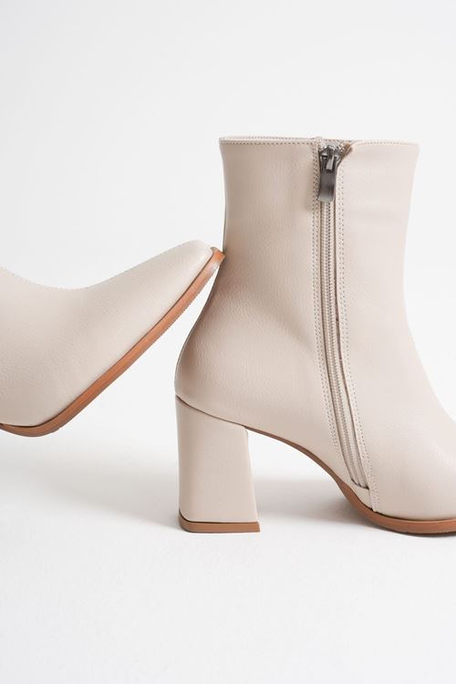 Kadın Bej Topuklu Bot SHTR08MK02B
