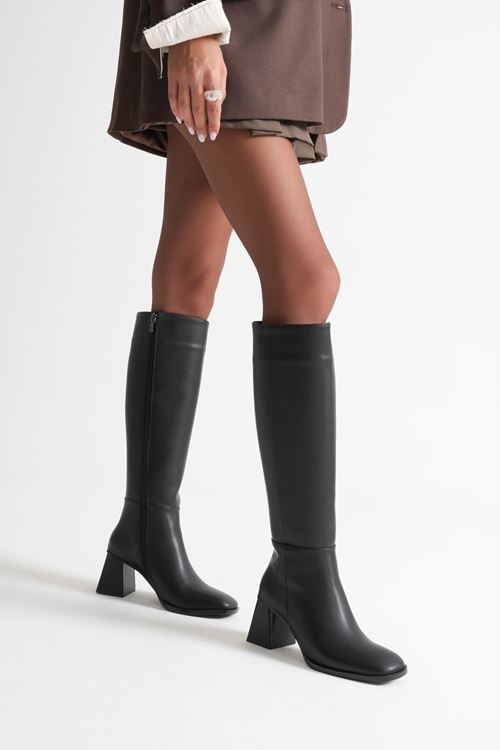 Kadın Siyah Kışlık Çizme SHTR08MK20A