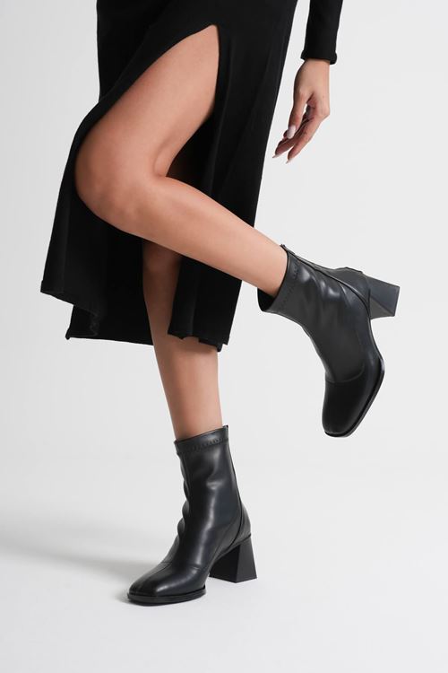 Arvena Siyah Kalın Topuklu Streç Bot