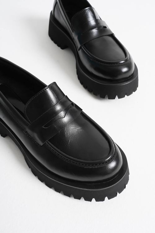 Kadın Günlük Siyah Loafer Ayakkabı SHTR10MS02A