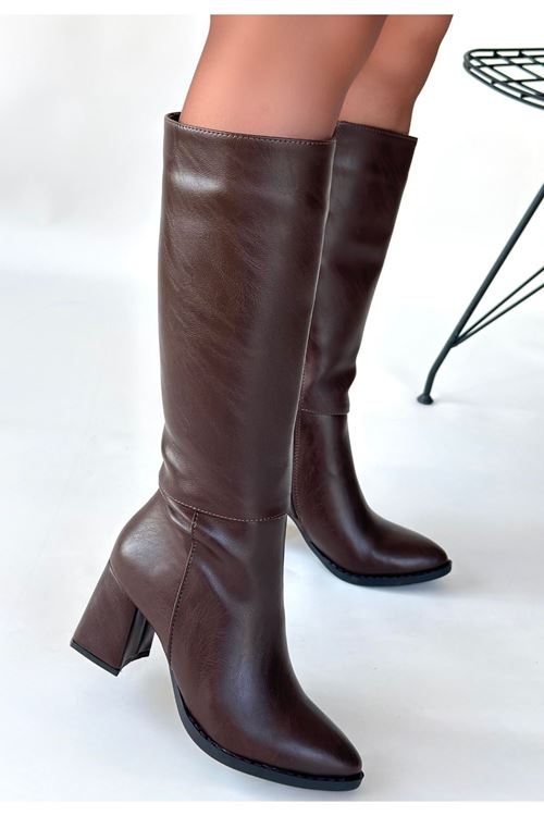 Morena Acı Kahve Cilt Topuklu Çizme