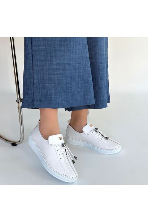 Warte Beyaz Deri Bağcıklı Spor Ayakkabı