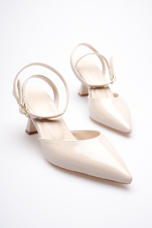 Kadın Bej Rugan Topuklu Ayakkabı EATR03MS02C