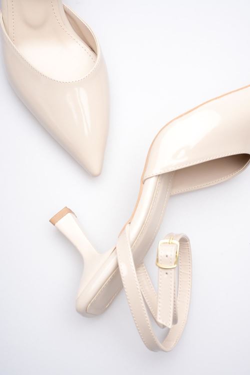 Kadın Bej Rugan Topuklu Ayakkabı EATR03MS02C