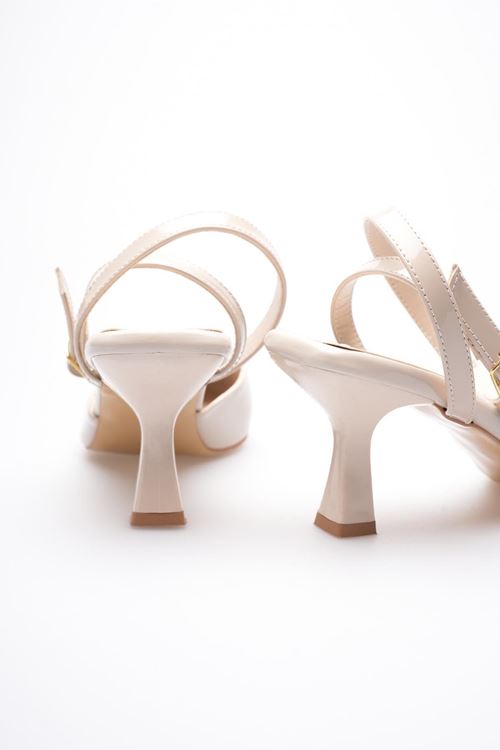 Kadın Bej Rugan Topuklu Ayakkabı EATR03MS02C