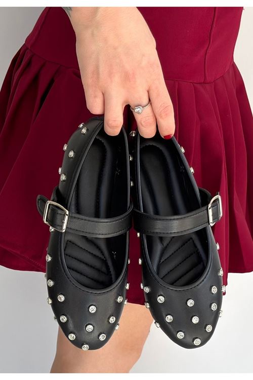 Ritta Siyah Cilt Kemerli Babet Ayakkabı