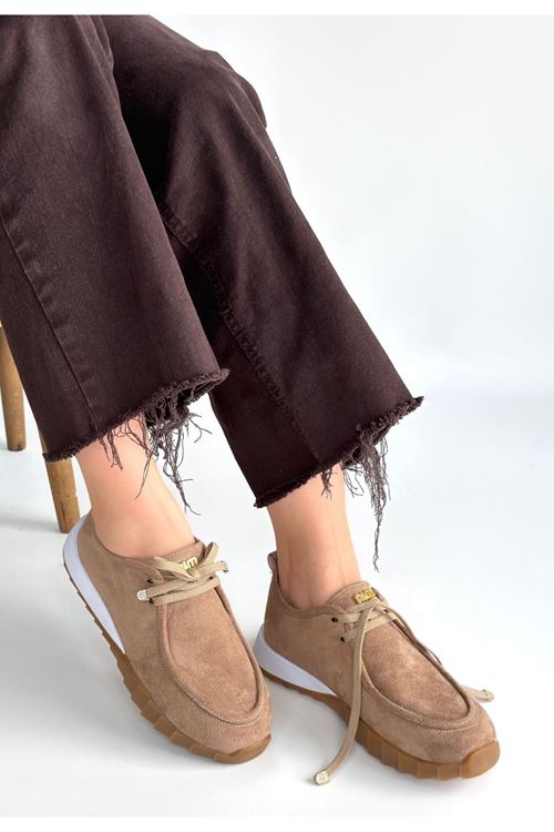 Sier Bej Süet Bağcıklı Spor Ayakkabı