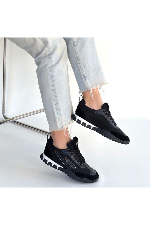 Huer Siyah Nubuk Bağcıklı Spor Ayakkabı