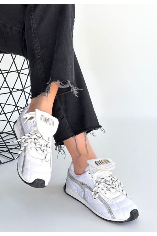 Dissa Beyaz Cilt Bağcıklı Paraşüt Detaylı Spor Ayakkabı