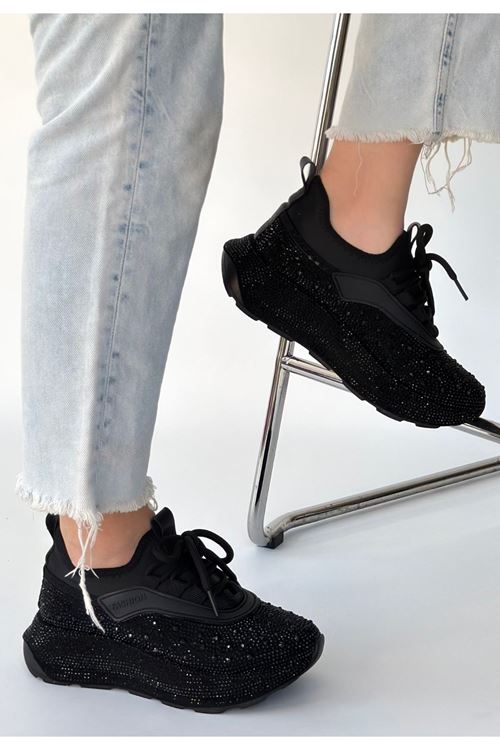 Rimay Siyah Cilt Boncuk İşlemeli Spor Ayakkabı