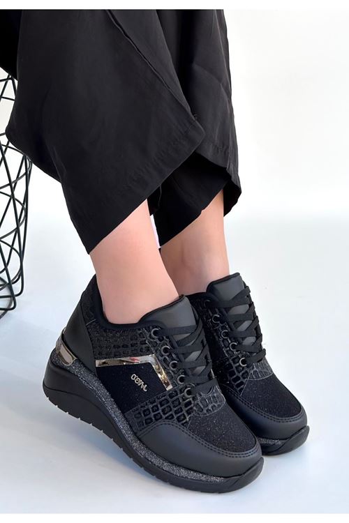 Geja Siyah Cilt Bağcıklı Spor Ayakkabı