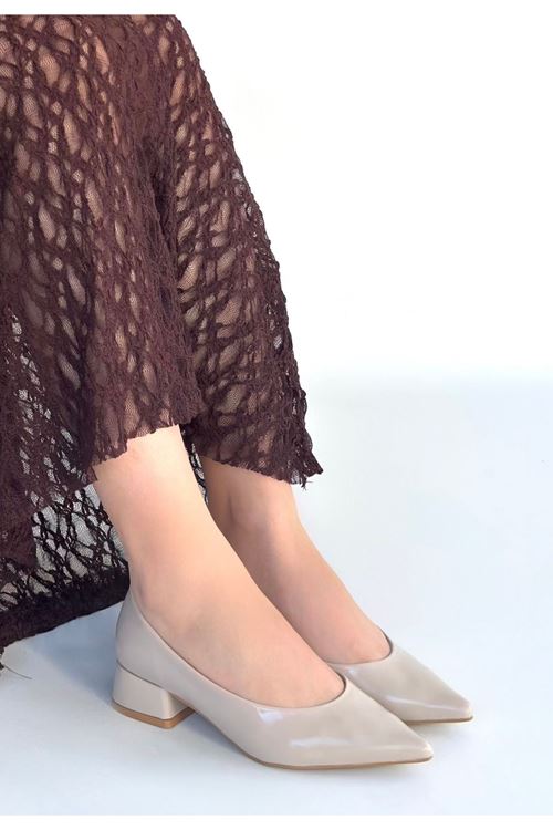 Ferla Bej Rugan Topuklu Ayakkabı