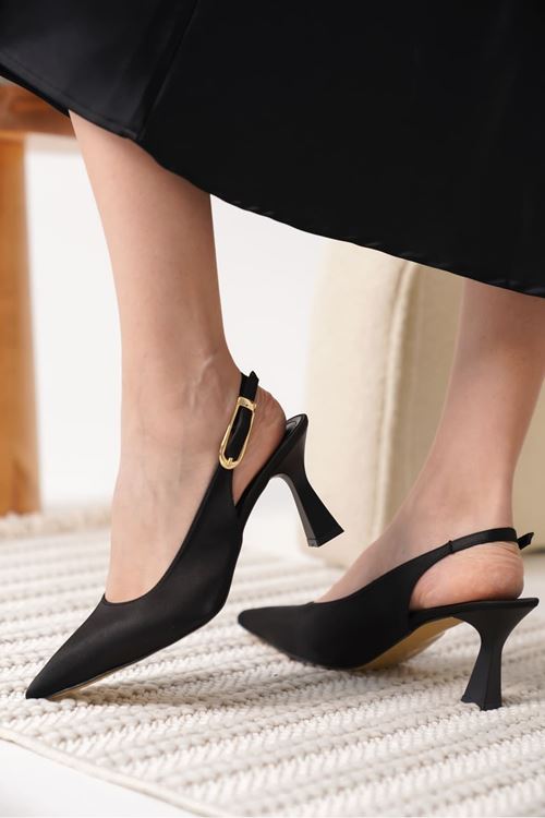 Siyah Kadın Günlük Kısa Topuklu Stiletto Ayakkabı EATR20MS03A