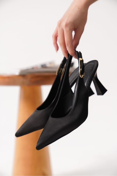Siyah Kadın Günlük Kısa Topuklu Stiletto Ayakkabı EATR20MS03A