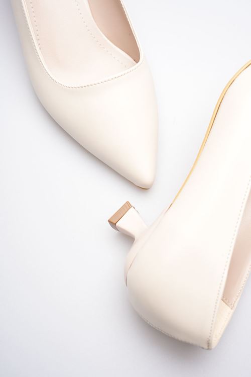 Bej Kadın Günlük Kısa Topuklu Stiletto Ayakkabı EATR20MS03B