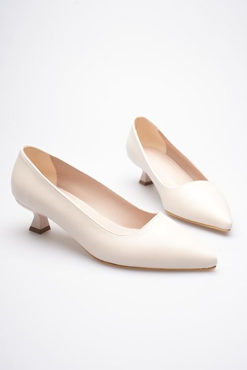 Bej Kadın Günlük Kısa Topuklu Stiletto Ayakkabı EATR20MS03B