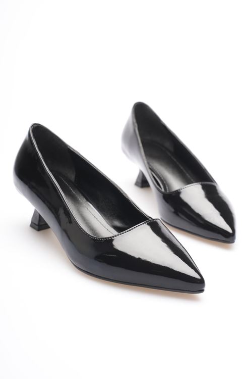 Kadın Siyah Rugan Kısa Topuklu Stiletto Ayakkabı EATR20MS03E
