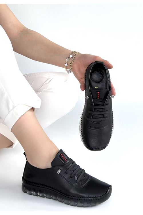 Jiten Siyah Deri Bağcıklı Spor Ayakkabı