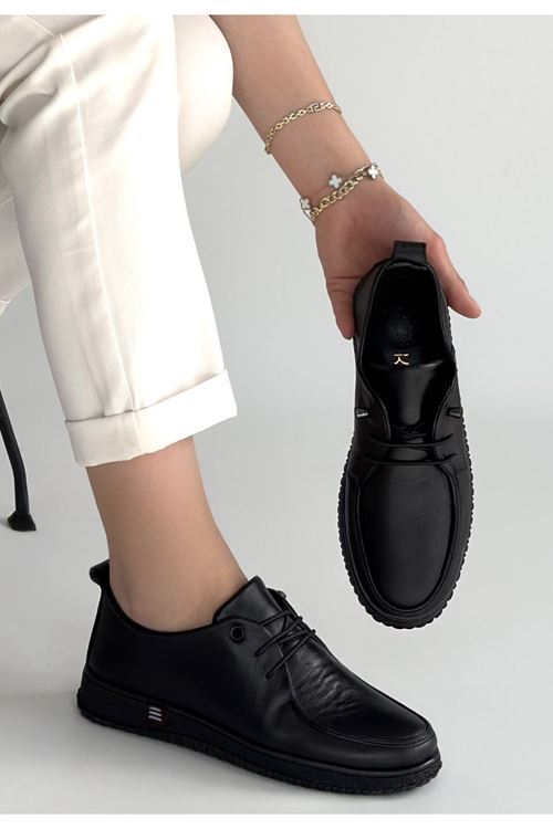 Mopin Siyah Deri Bağcıklı Spor Ayakkabı