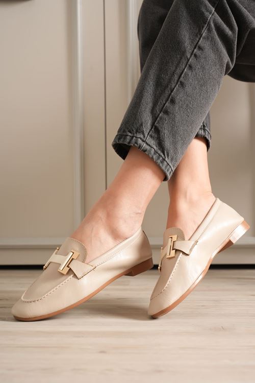 Kadın Bej Şık Tokalı Günlük Ayakkabı EATR27MS05B