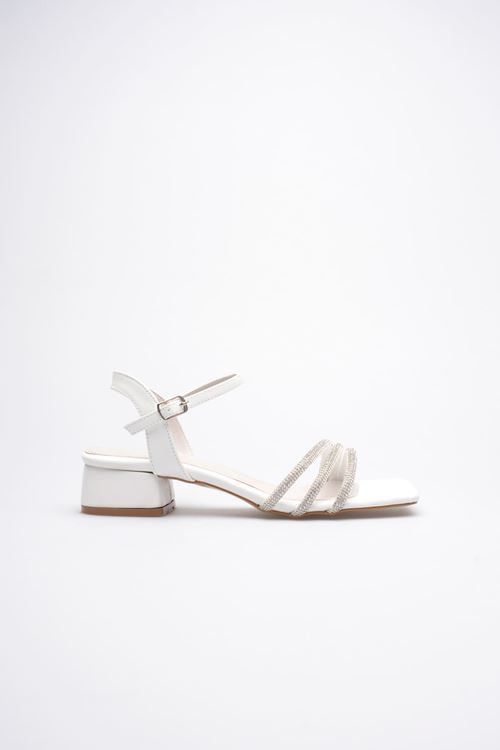 Kadın Beyaz Taş Detaylı Kalın Topuklu Şık Sandalet EATR20MY26B