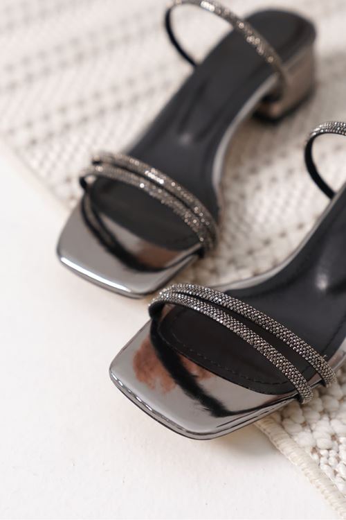 Kadın Kalın Topuklu Platin Terlik EATR20MY14E