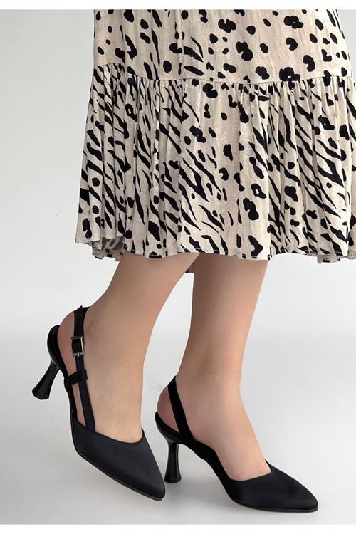 Minde Siyah Saten Topuklu Ayakkabı