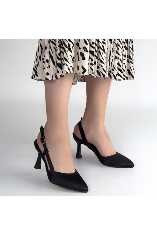 Minde Siyah Saten Topuklu Ayakkabı