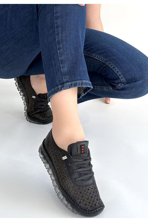 Otja Siyah Deri Lazerli Bağcıklı Spor Ayakkabı