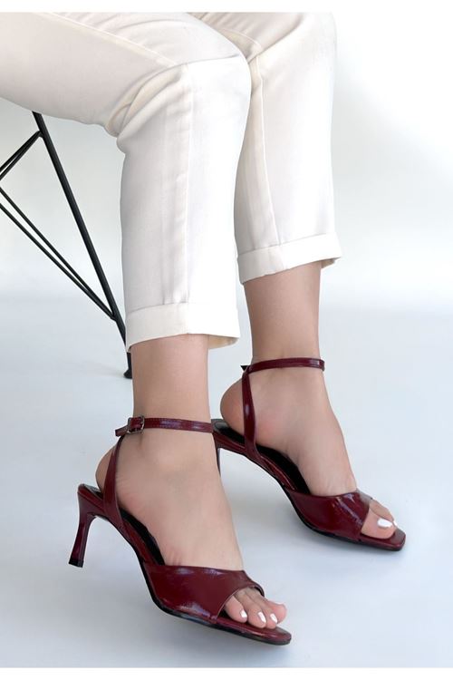 Lenya Bordo Rugan Topuklu Ayakkabı