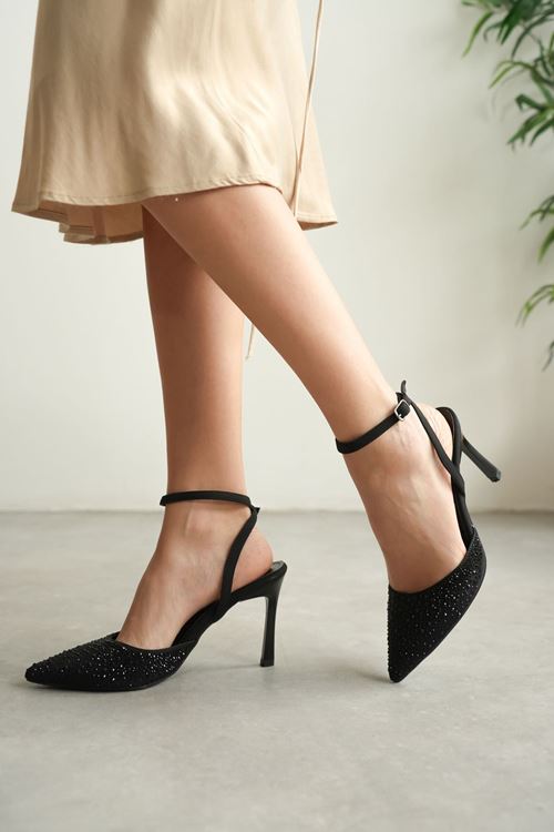 Kadın Siyah Taşlı Topuklu Ayakkabı EATR08MS22A