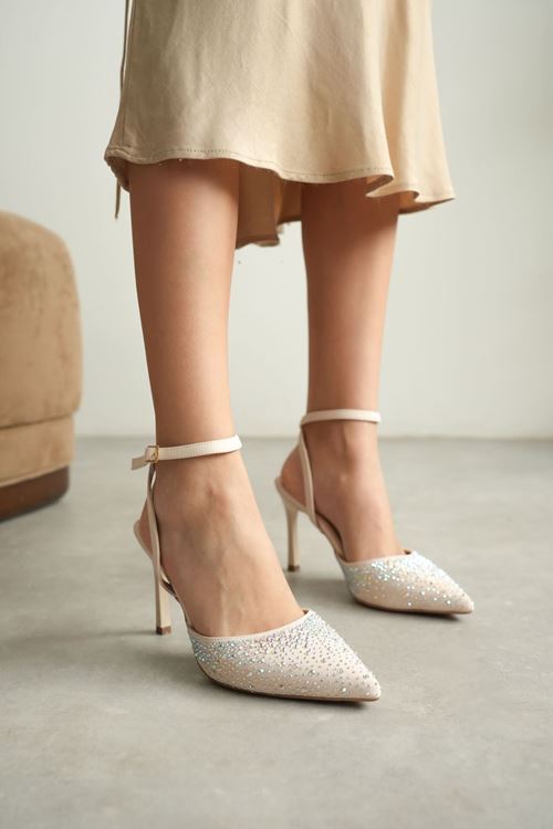 Kadın Bej Taşlı Topuklu Ayakkabı EATR08MS22B