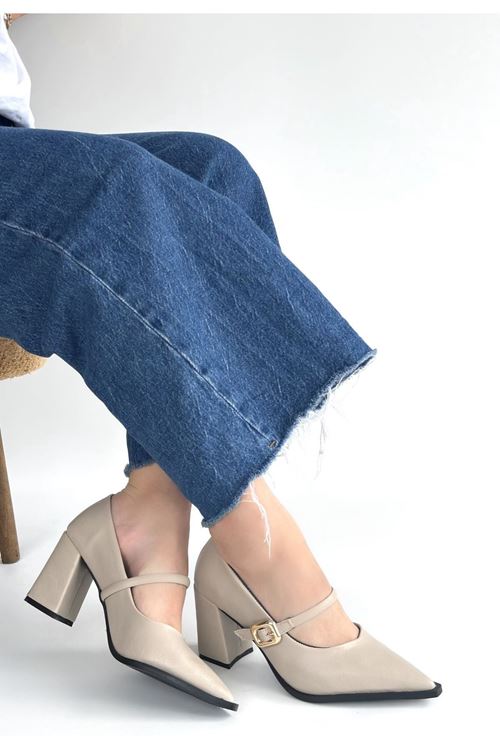 Nıvra Bej Cilt Topuklu Ayakkabı