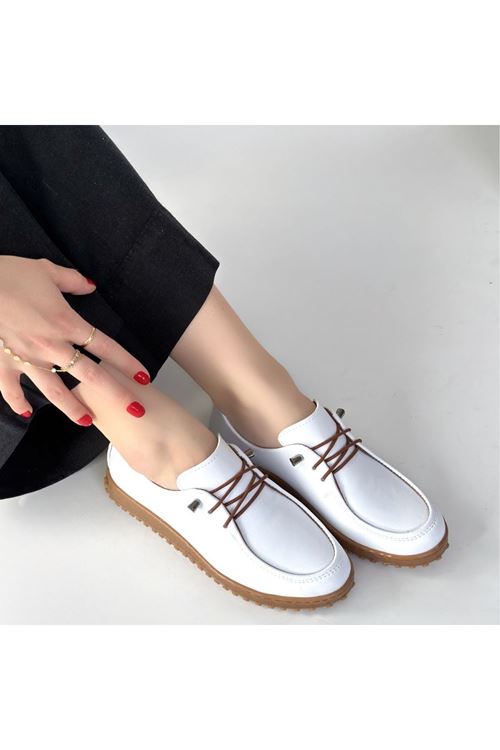 Guot Beyaz Cilt Bağcıklı Babet Ayakkabı