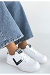 Jowen Beyaz Cilt Siyah Detaylı Bağcıklı Spor Ayakkabı